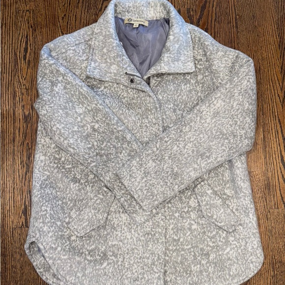 Democracy Lined Zip Up gray animal print jacket. - Picture 3 of 8
